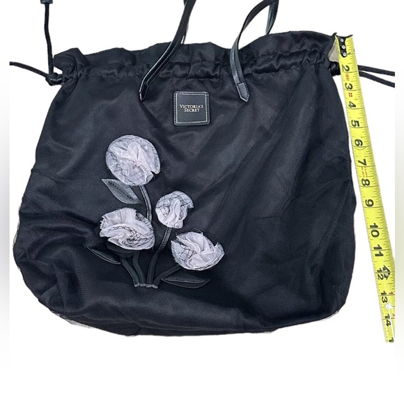 Victoria’s Secret Tease Gardenia Tote Gym Luxury Designer Bag $58 Msrp - Picture 10 of 10